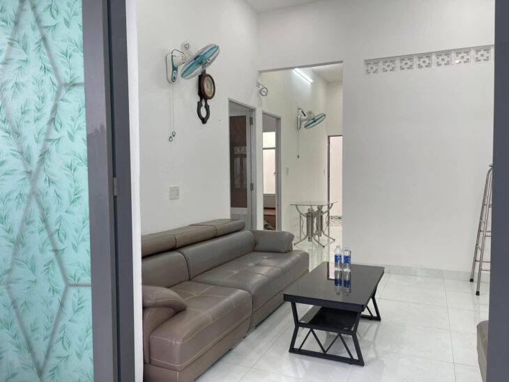 Bán Căn Nhà Gần Sân Bóng – Vĩnh Ngọc, Nha Trang