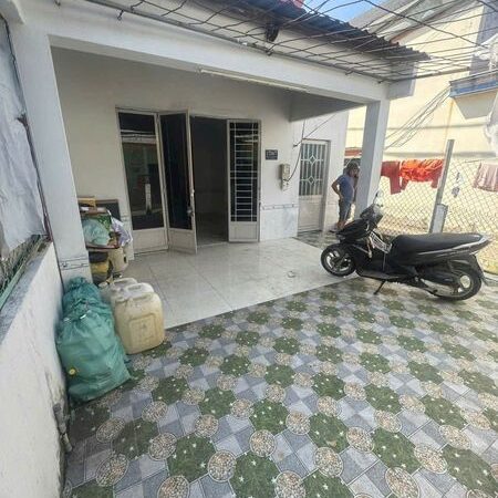 Nhà đẹp 80m2 – Hẻm xe hơi – Lê Văn Lương. Nhà Bè – Giá: 2ty980