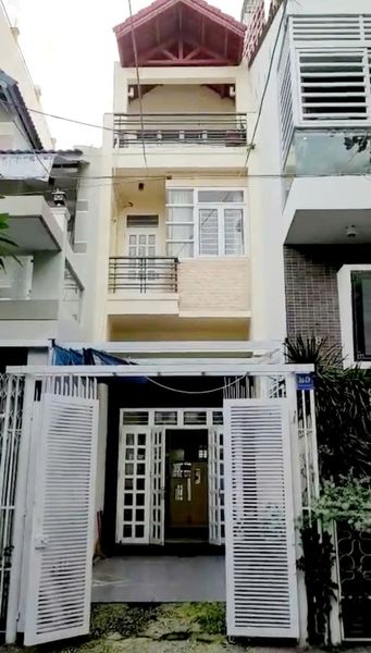 Bán Nhà 3 Tầng Mặt Tiền Đường Nguyễn Hữu Huân – TP Nha Trang Giá: 7,1 Tỷ (TL)