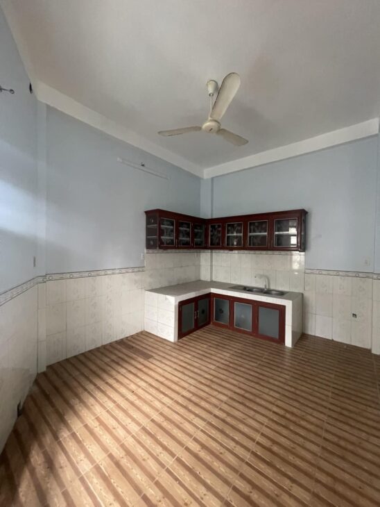 NHÀ NGAY CHỢ HÓC MÔN – HXH – 85M2. Chỉ 3,3 tỷ