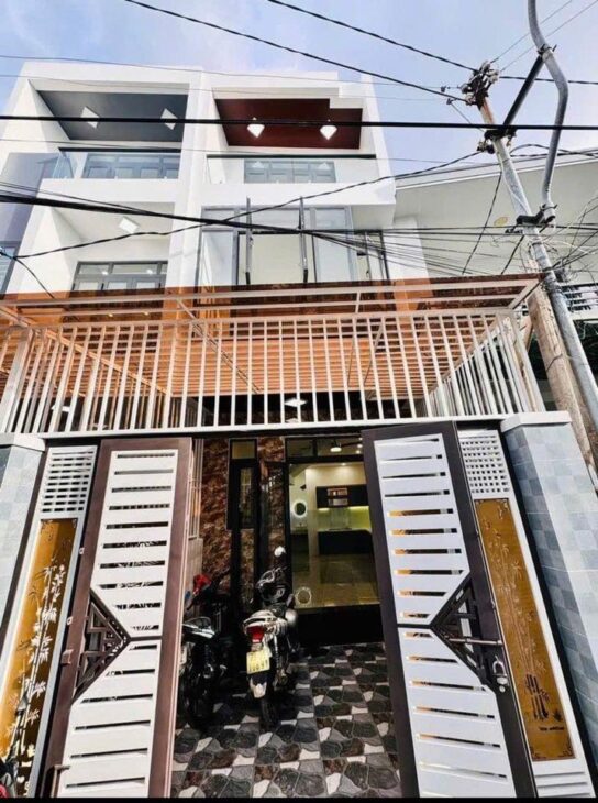 Bán nhà mới 3 tầng – Giá 3,2 Tỷ – Nha Trang