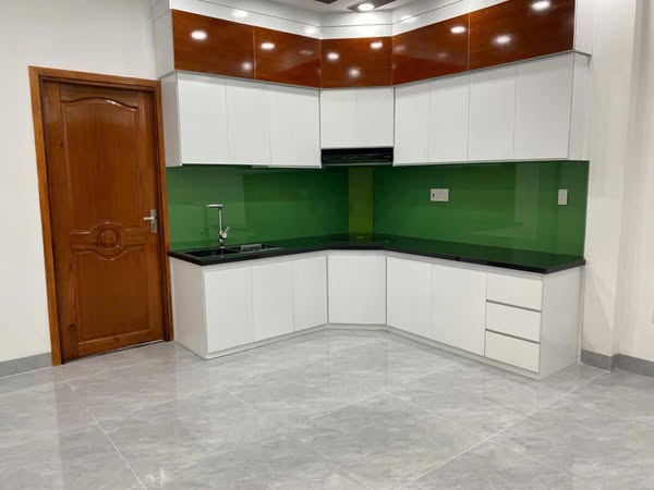 **CẦN BÁN NHÀ 2 TẦNG MỚI TINH HẺM Ô TÔ VẠN THẮNG, TP NHA TRANG** **Giá bán: 3.65 tỷ**