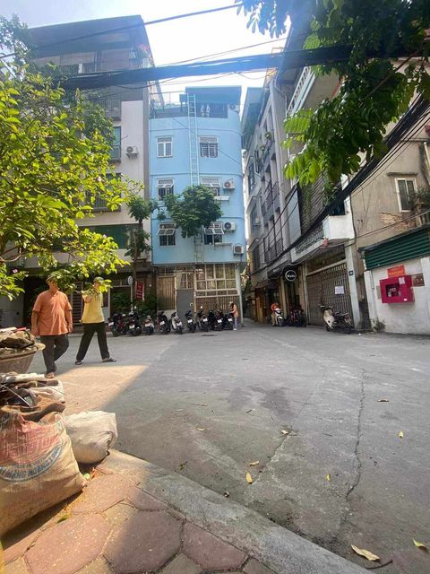 BÁN NHÀ LÔ GÓC, 3 ÔTÔ TRÁNH, VỈA HÈ, 5 NGỦ, KD, XÃ ĐÀN – ĐỐNG ĐA: 22M, 5T, GIÁ 9.5 TỶ