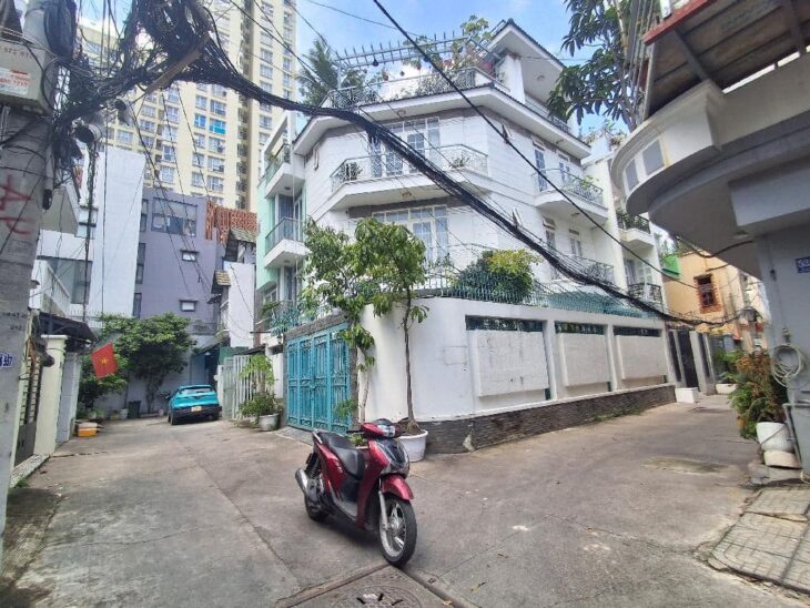 HẺM XE HƠI 52 NGUYỄN THỊ THẬP , BÌNH THUẬN ,QUẬN 7 – 40m2 – GIÁ 3Ty55