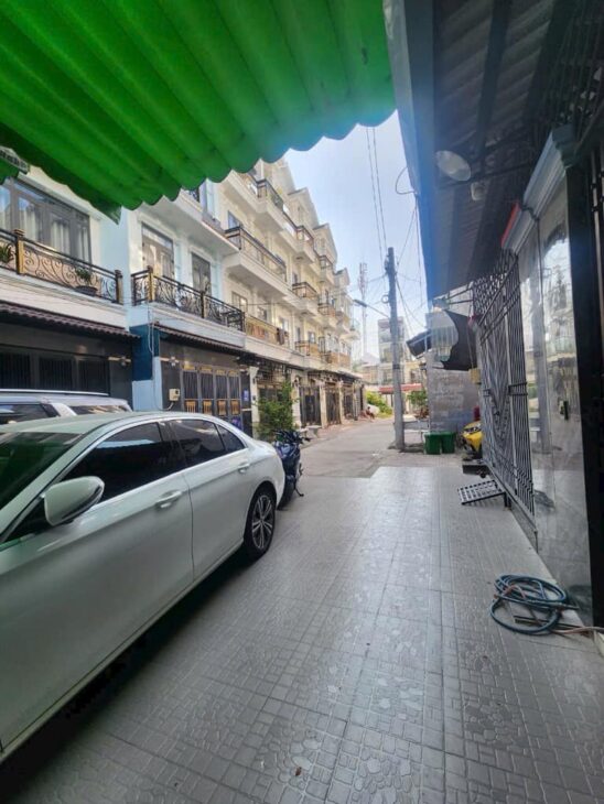 HẺM XE HƠI 1942 HUỲNH TẤN PHÁT NHÀ BÈ – 4 TẦNG FULL NỘI THẤT – 5Ty6.