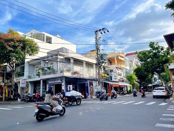 Bán nhà 2 mặt tiền đường Hồng Bàng – Trần Nguyên Hãn, chỉ 18 tỷ NHA TRANG