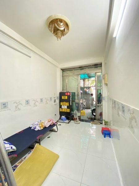 Bán nhà Hẻm 3 gác ,2 lầu ,30m2, gần chợ Phan Văn Trị nhỉnh giá 3.XXX tỷ đường Nơ Trang Long