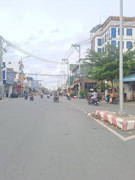 KHU AN NINH – DÂN TRÍ CAO- HÀ HUY GIÁP – QUẬN 12- XE HƠI NGỦ TRONG NHÀ – (5,5M*20M)