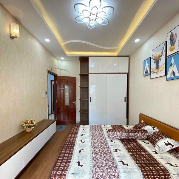 CHÍNH CHỦ BÁN 4×25 . 99m2. 5PN.MẶT TIỀN ĐƯỜNG 20m xe Hơi