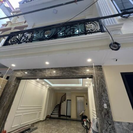 Lạc Long Quân Tây Hồ – 7 tầng thang máy – nhà đẹp ở ngay – 68m nhỉnh 13 tỷ