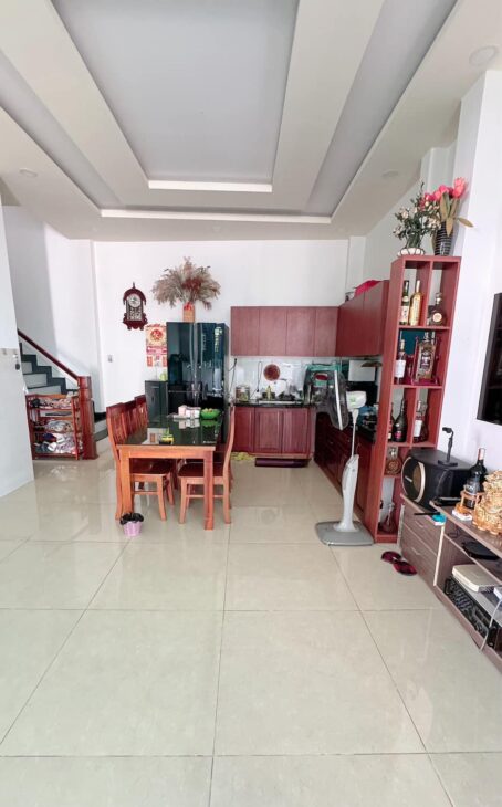 Chủ đang cần ra nhanh căn Nhà 3 Tầng Đường Oto Xã Vĩnh Hiệp Nha Trang