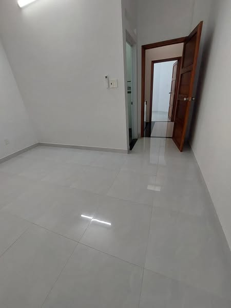 Hẻm Ôtô Đường Điện Biên Phủ Phường 11 Quận 10 .