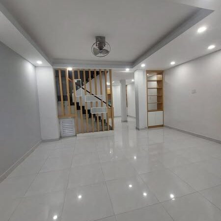 Hẻm Ôtô Đường Điện Biên Phủ Phường 11 Quận 10 .