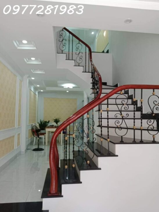 Nhà mời cạnh Nhổn ô tô gần 3 PN, GIá 4.x tỷ
