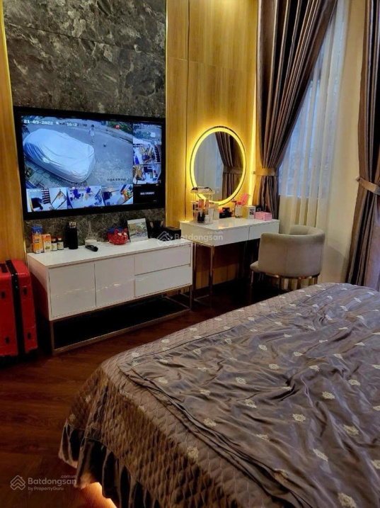 Nhà Tam Bình 3tầng, 4PN, 3WC, 4x14m, Full Gỗ Cao Cấp, HXH Tránh!