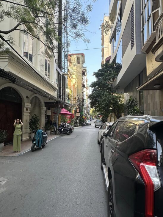 ⚜️Phân Lô Ô Tô Tránh Ngõ 26 Nguyên Hồng, Đống Đa, 53m2 5T MT 5m, Chỉ 26,5 TỶ ⚜️