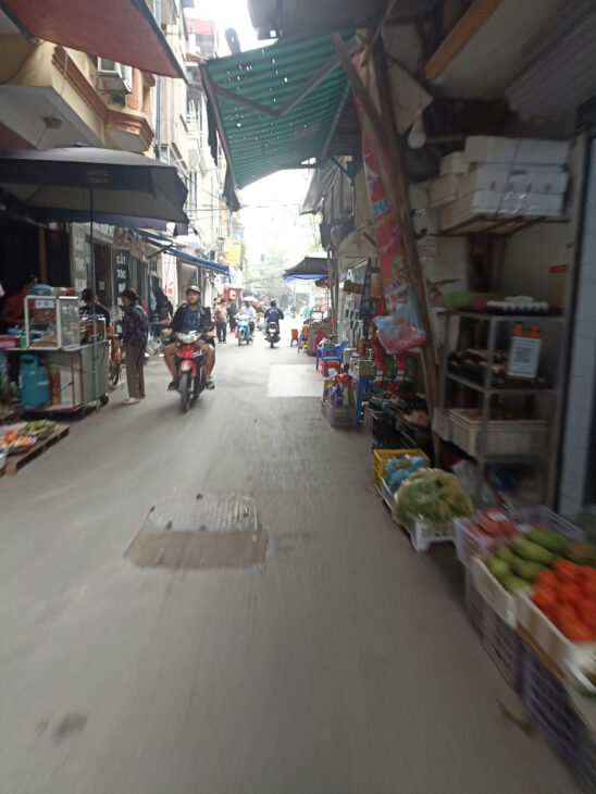 ???? BÁN ĐẤT TẶNG NHÀ 2 TẦNG CÒN Ở TỐT- PHỐ TRIỀU KHÚC – GẦN Ô TÔ, GẦN PHỐ – TIỆN ÍCH ĐẦY ĐỦ DIỆN