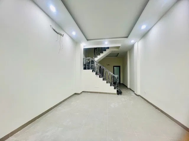 SIÊU Phẩm nhà liền kề ô tô đỗ cổng phố Thái Hà , diện tích 40 m2 x 4 tầng 13.3 tỷ