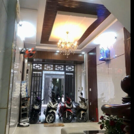 NHÀ VIP KHU HIỆP THÀNH NGAY GẦN CHỢ