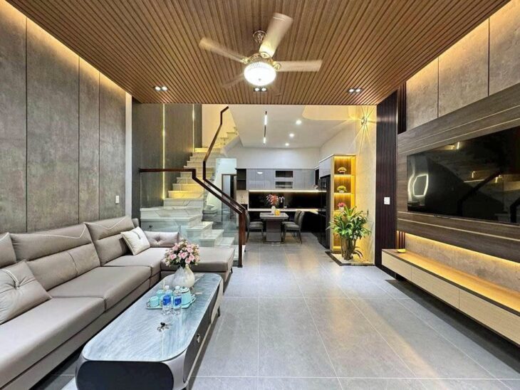 Bán nhà DƯƠNG QUẢNG HÀM – 45M2 – Ngõ thông – 50M ra phố – Oto qua nhà