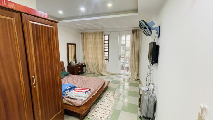 Giảm 500tr còn 8.2 tỷ DUY TÂN, P NHUẬN, 4M X 18M.