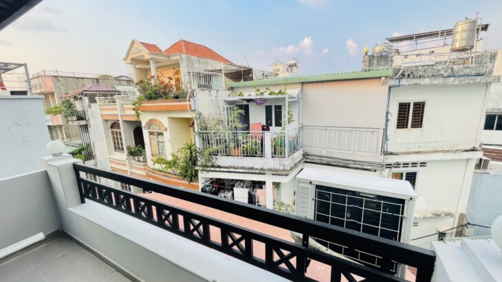 Giảm 500tr còn 8.2 tỷ DUY TÂN, P NHUẬN, 4M X 18M.