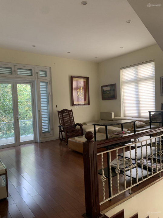 Bán biệt thự Ciputra giai đoạn1 S180m2, nội thất đầy đủ, view đẹp hướng đẹp, giá 63 tỷ