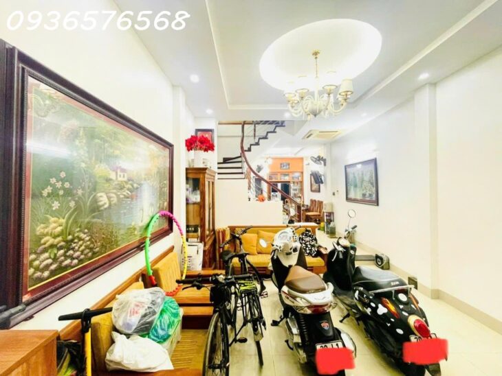 BÁN GẤP NHÀ MÊ TRÌ SIÊU ĐẸP 52M2 5T MT 4.3M GIÁ 10TY THƯƠNG LƯỢNG OTO ĐỖ CÁCH 10M LH: 0936576568
