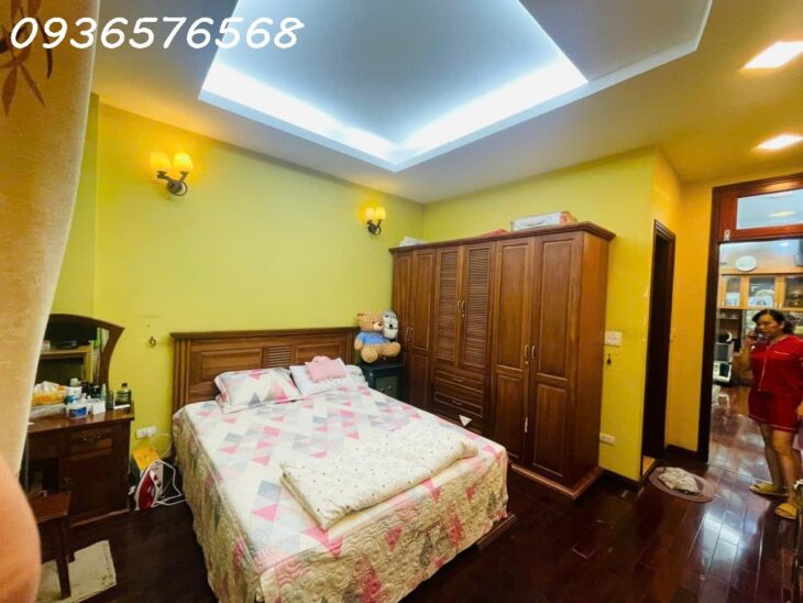 BÁN GẤP NHÀ MÊ TRÌ SIÊU ĐẸP 52M2 5T MT 4.3M GIÁ 10TY THƯƠNG LƯỢNG OTO ĐỖ CÁCH 10M LH: 0936576568