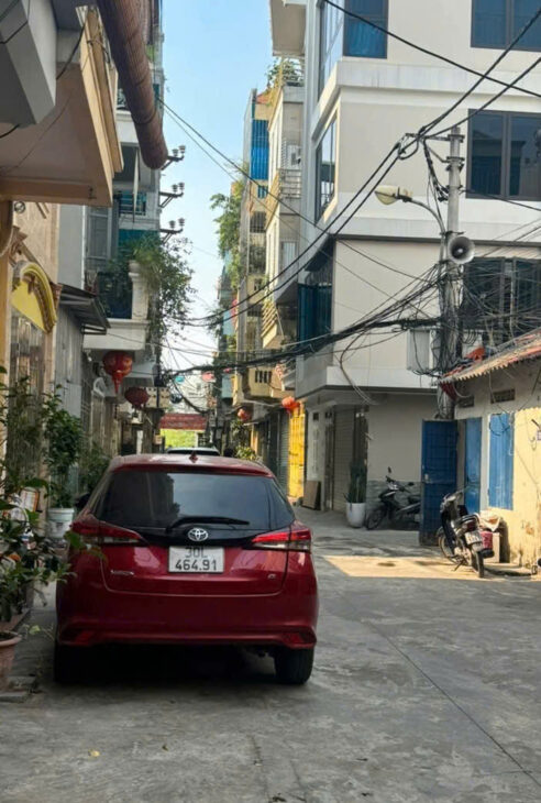 CHỦ NHÀ CẦN BÁN CẤP CĂN NHÀ XÂY 5 TẦNG, NGÕ RẤT RỘNG 2 Ô TÔ TRÁNH THOẢI MÁI, TẠI PHỐ NGỌC THỤY.