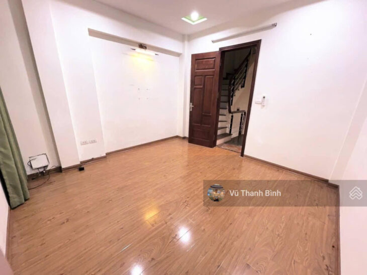 Cần bán nhà phố Trích Sài_Gần hồ Tây_8.2 tỷ_ 5T 7PN_Dòng tiền 20tr tháng_Thể dục 2P đi bộ ra Hồ Tây