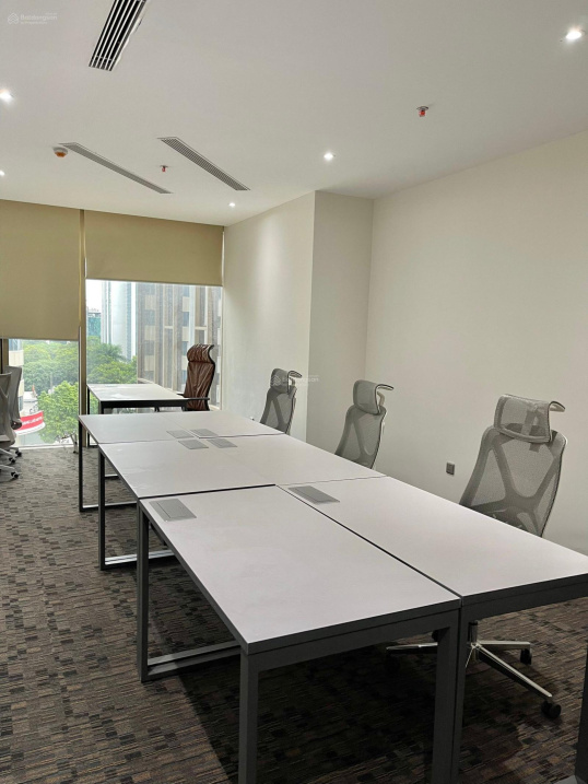 Văn phòng cho thuê full nội thất diện tích 750m2 có cắt nhỏ từ 46m2 tại Epic Tower 19 Duy Tân quận