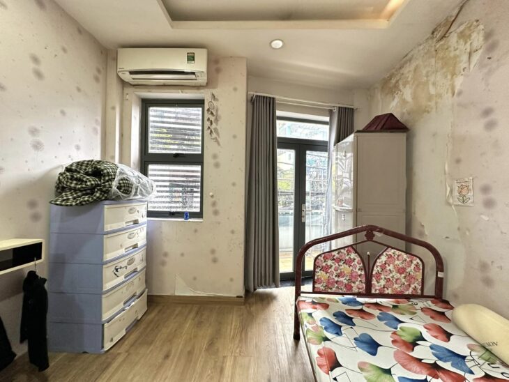 Nhà 4 Tầng Ngọc Thụy Long Biên, 43m², 2PN, 3WC, Ngõ Rộng, Giá Hấp Dẫn!