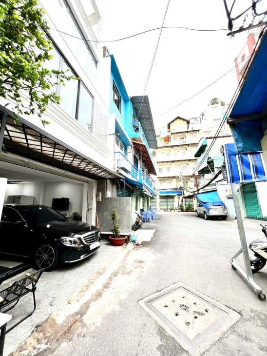 Nhà đẹp 4 tầng, Ô tô ngủ trong nhà, Tiếp Giáp Quận 1, 135m2sd Chỉ có 7,6 tỷ. Đường Bừi Hữu Nghĩa,