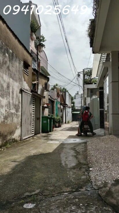 Bán căn nhà 1trệt 1 lầu DT đất 92m2, hẻm xe hơi đường TL43, phường Bình Chiểu, Thủ Đức, 5.4 tỷ