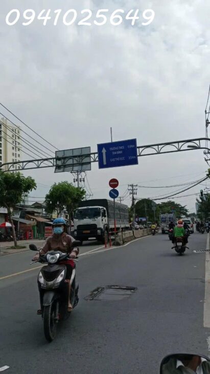 Bán căn nhà 1trệt 1 lầu DT đất 92m2, hẻm xe hơi đường TL43, phường Bình Chiểu, Thủ Đức, 5.4 tỷ