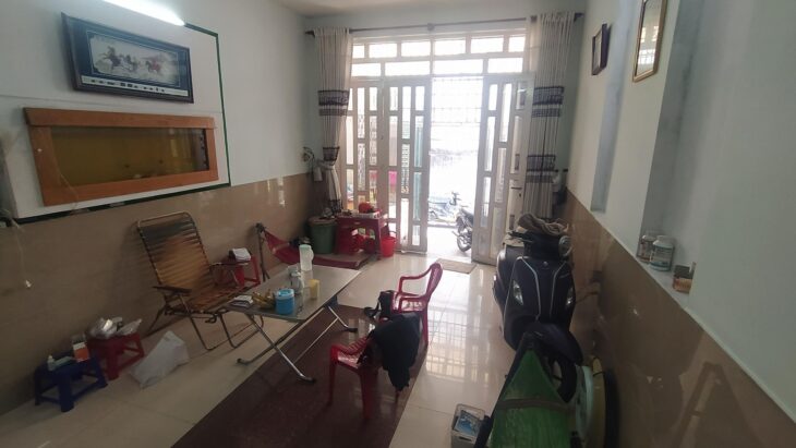 Bán gấp nhà PHAN VĂN TRỊ, BT, 4m x 16, 3 pn, 5.2 tỷ.