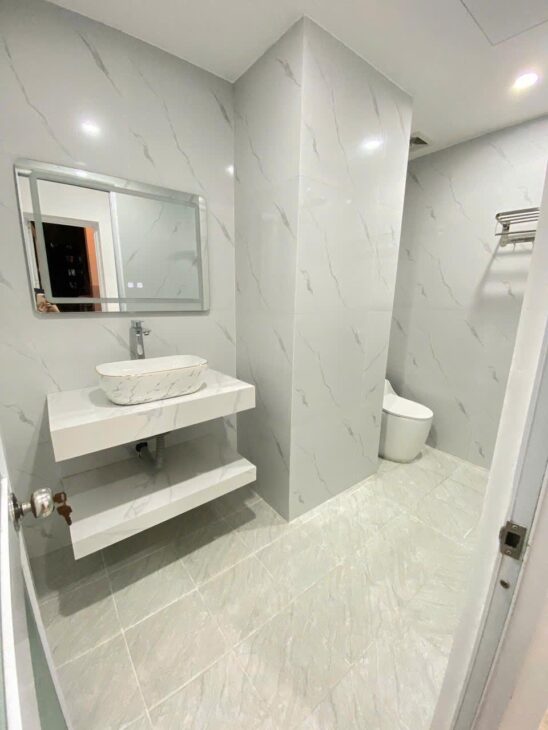 A bạn gửi bán NHÀ ĐẸP DÒNG TIỀN QUAN NHÂN – THANH XUÂN DT 86m, MT 6,6m LÔ GÓC- 2 THOÁNG – NỘI THẤT