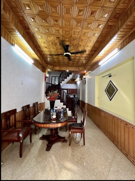 Bán nhà 44m2-5tầng Nguyễn Đình Hoàn Cầu Giấy HN