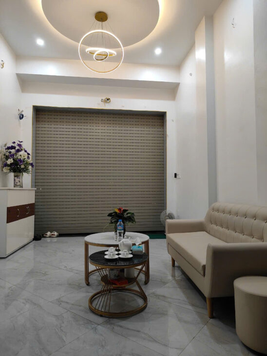 Chính chủ bán nhà 4 tầng mặt hồ Vị Xuyên, Tp Nam Định