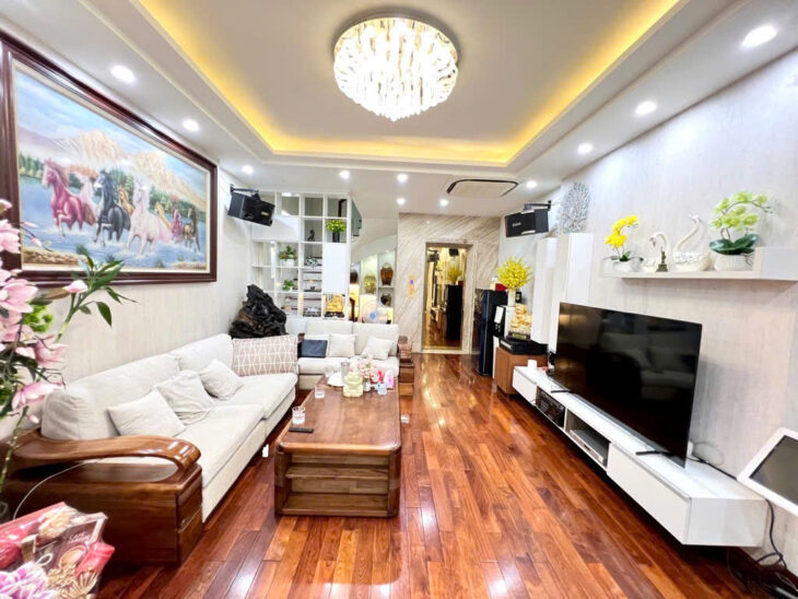 BÁN NHÀ 299 HOÀNG VĂN THỤ – HOÀNG MAI PHÂN LÔ CÒN NHƯ MỚI – Ô TÔ – THANG MÁY.