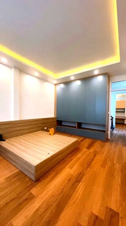 SIÊU NÉT Bán nhà Mỹ Đình, Nam Từ Liêm, diện tích 60m, mặt tiền 4.5m. Một bước ra phố