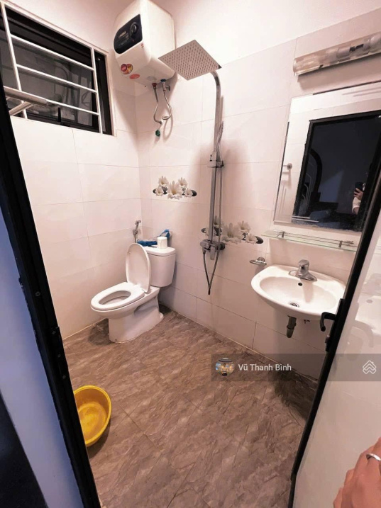 Cần bán nhà phố Trích Sài_Gần hồ Tây_8.2 tỷ_ 5T 7PN_Dòng tiền 20tr tháng_Thể dục 2P đi bộ ra Hồ Tây