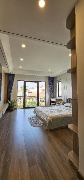 Bán nhà Đẹp Siêu phẩm vip Nguyễn Sơn– Thang Máy – Ôtô đỗ cửa -Thoáng 48m2 – 6 tầng nhỉnh11 tỷ (