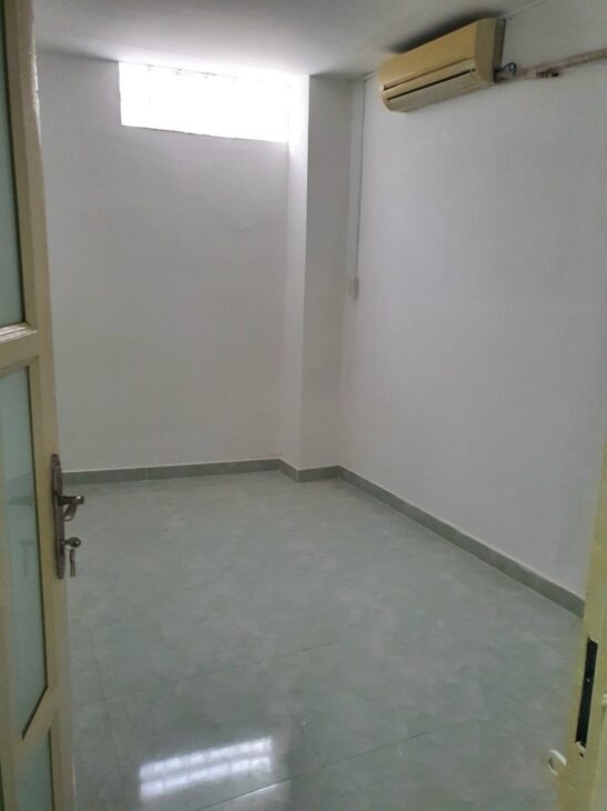 Bán nhà Hoàng Hoa Thám – Hẻm 5m – 70m2 = (5.5×11.5)m – 320/Y