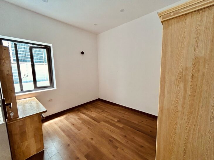 Siêu Hiếm – Bán nhà đẹp Nguyễn Sơn – Ô tô tránh vào nhà 53m2 nhỉnh 10 tỷ