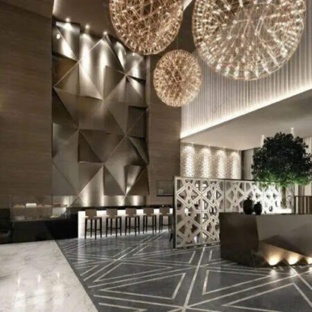 Bán gấp khách sạn 3 sao phố Bùi Thị Xuân . DT 123m2 MT 5.1m. 13T .Dòng tiền 10tỷ/năm.Gía 82 tỷ