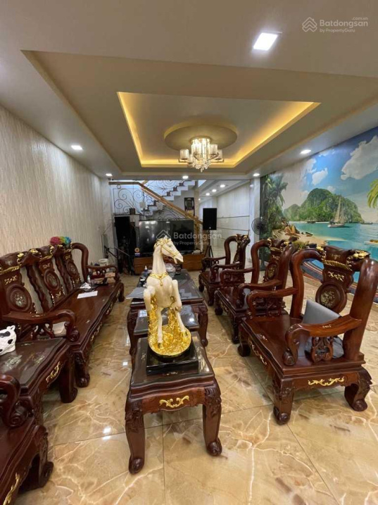 Siêu phẩm – MTKD quận 10 – ngang 4.7m – kinh doanh sầm uất – pháp lý chuẩn – chỉ 18 tỷ thương lượng