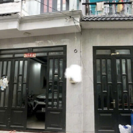 BÁN NHÀ ĐẸP NGUYỄN ẢNH THỦ XE HƠI NGỦ TRONG NHÀ