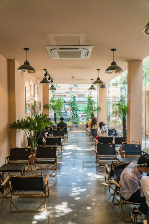 Siêu phẩm! Mặt phố Nguyễn Chí Thanh. Diện tích 200m2, mặt tiền 15m. Đẹp nhất phố